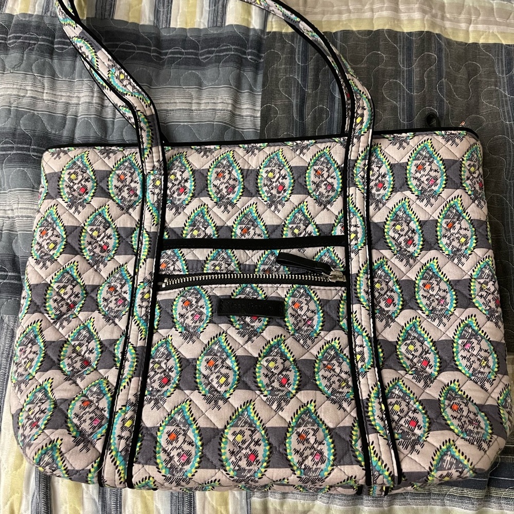 Vera Bradley Quilted Tote - Gray and Green Floral
Brand new with tags